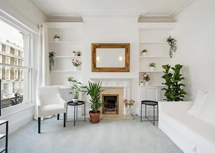 Beautiful Two Bedroom Maisonette In The Heart Of Chelsea